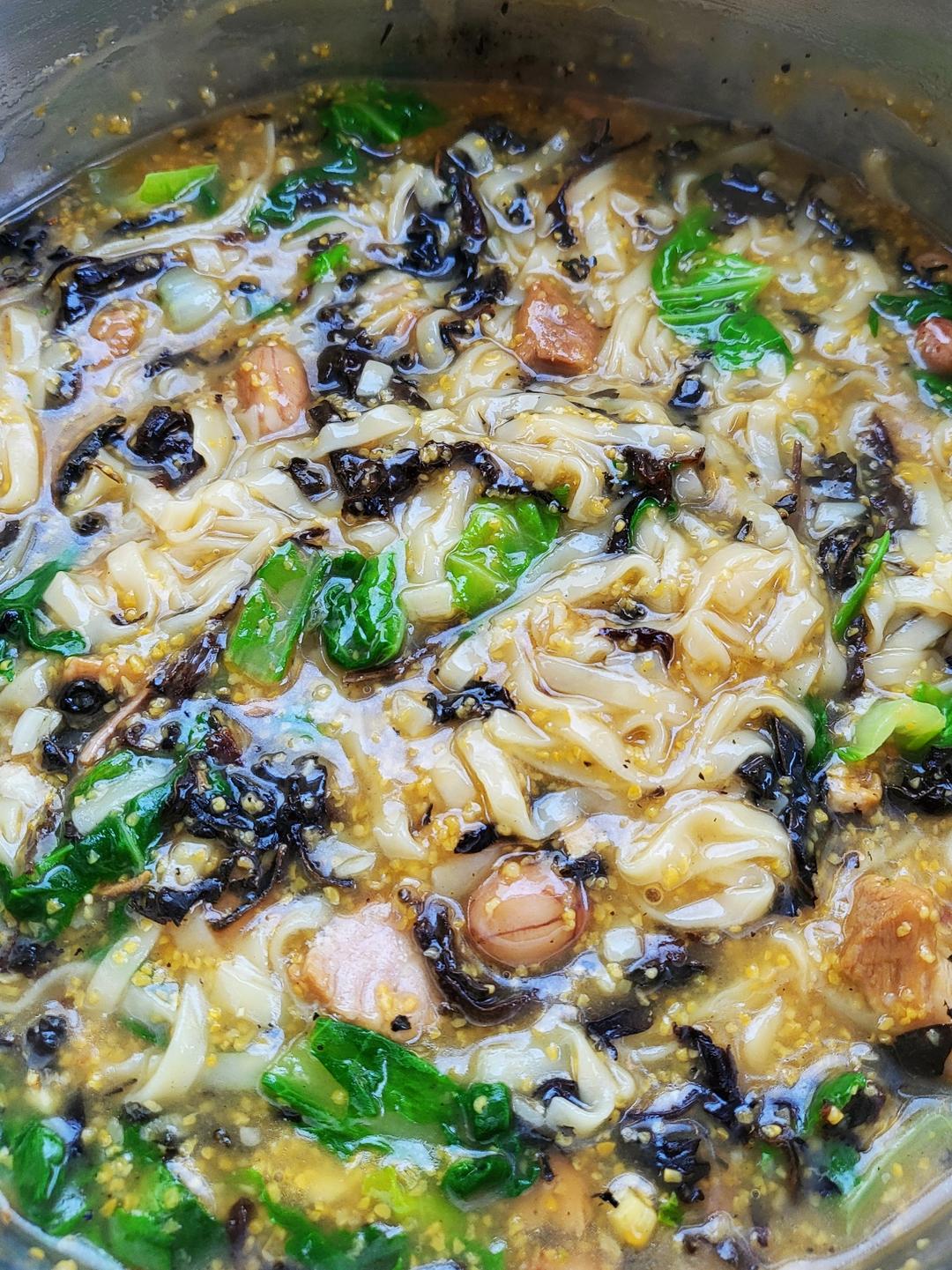 半糖也甜做的河南糊涂面