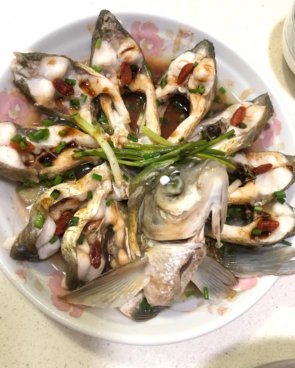 孔雀开屏清蒸鱼