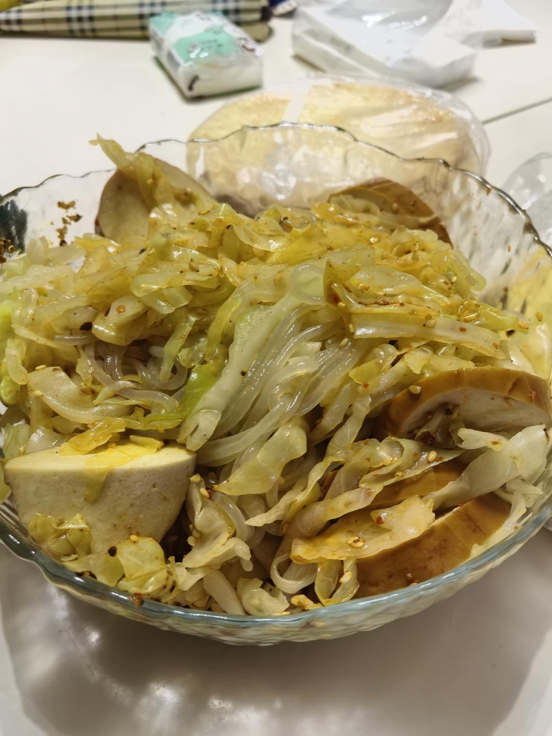 爽脆可口的卷心菜（凉拌包菜）