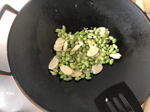 扁笋毛豆汤的做法 步骤5