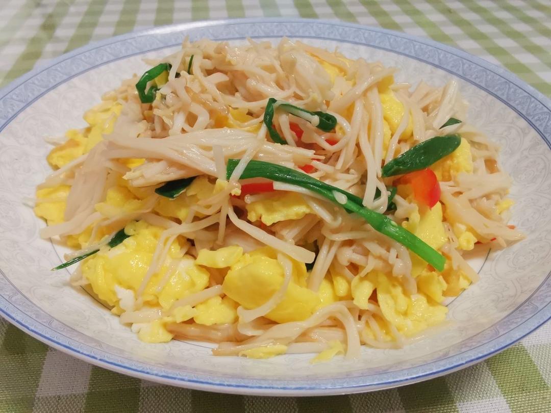 金针菇炒鸡蛋