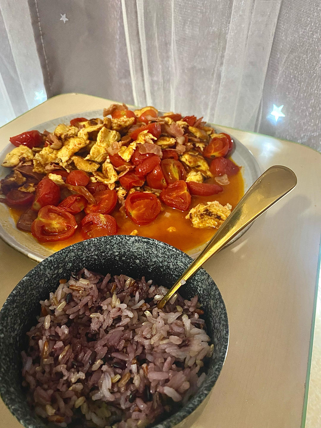 番茄炒鸡蛋（超浓的番茄味）