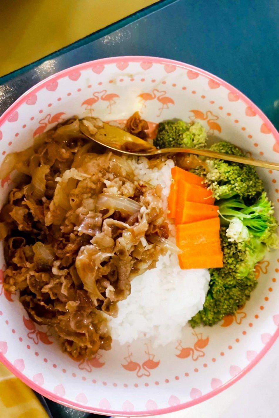 肥牛饭