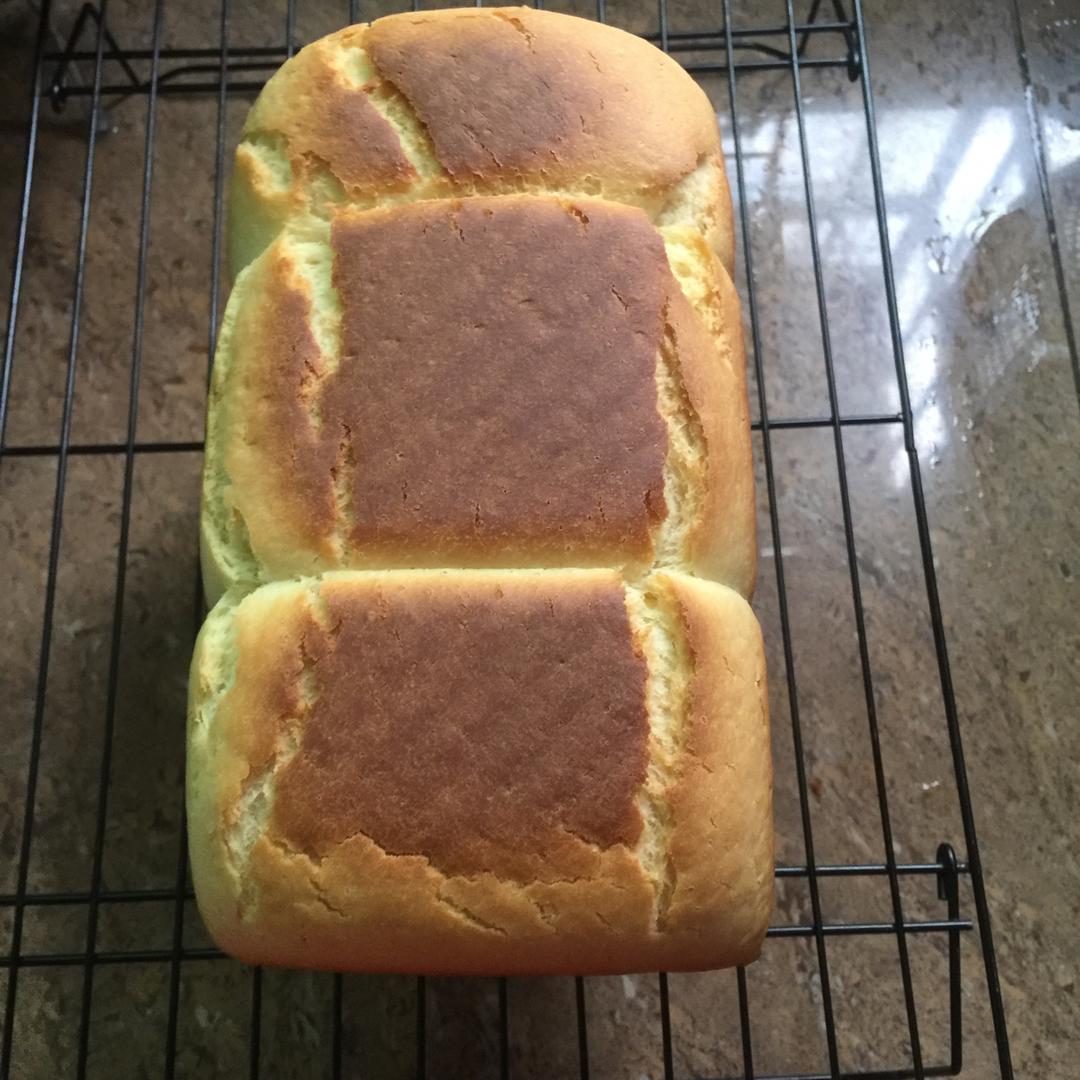 吐司，奶香手撕面包，超级香浓