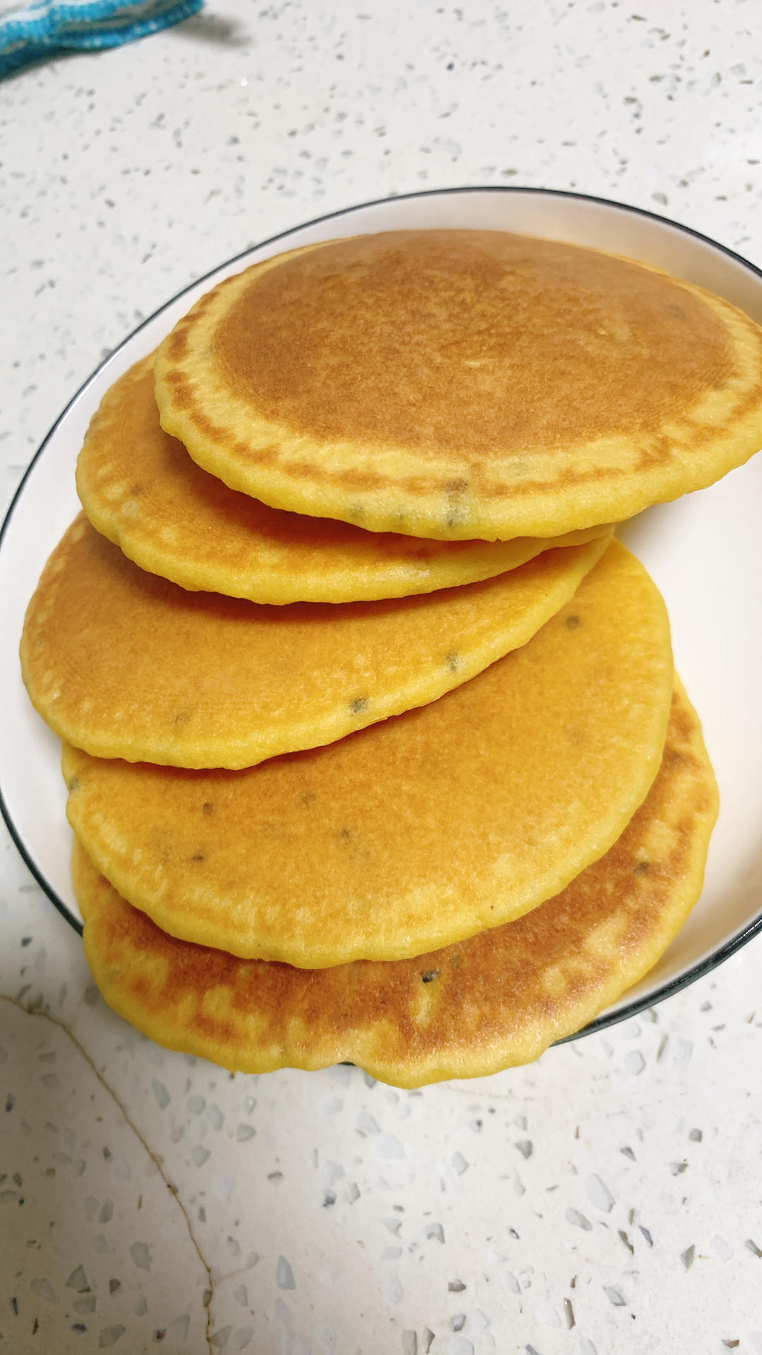 二十年面点老师傅分享的「玉米面饼子」做法，玉米控抓紧收😄😄😄