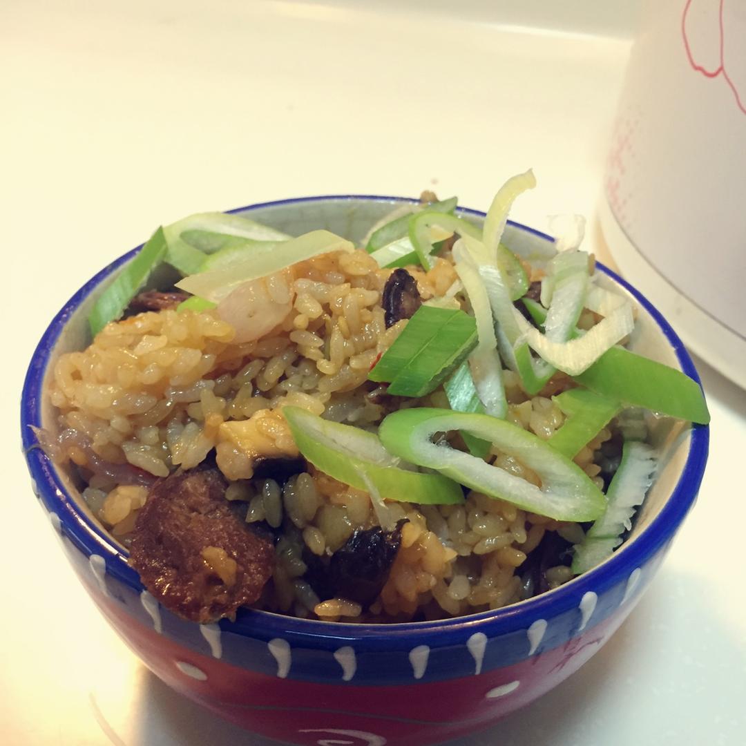 电饭煲香肠焖饭