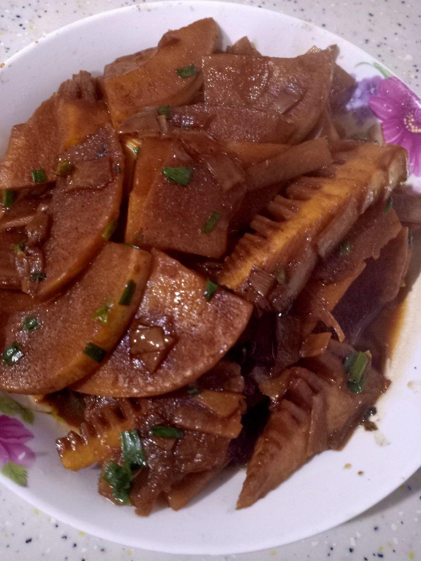 油焖笋（时令菜）