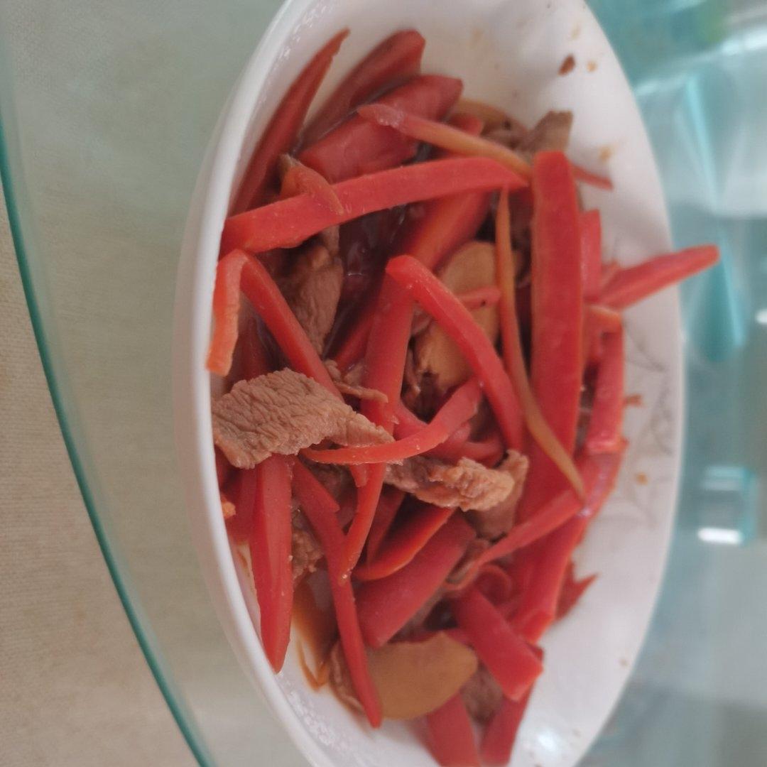 胡萝卜丝炒肉