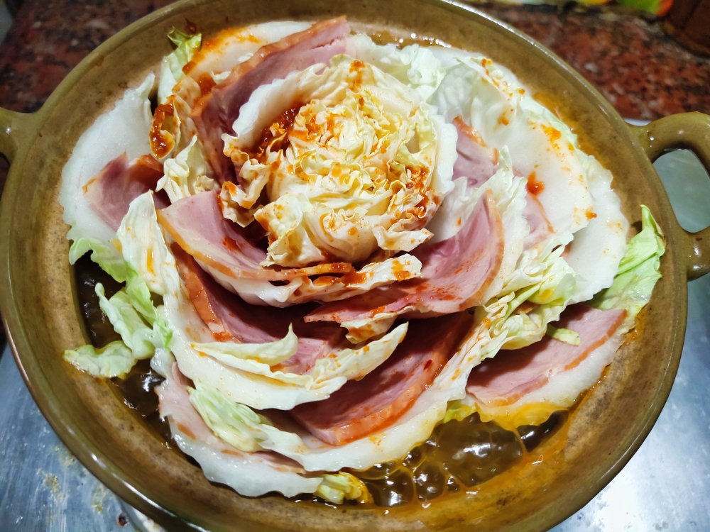 韩式风味白菜粉丝煲的做法
