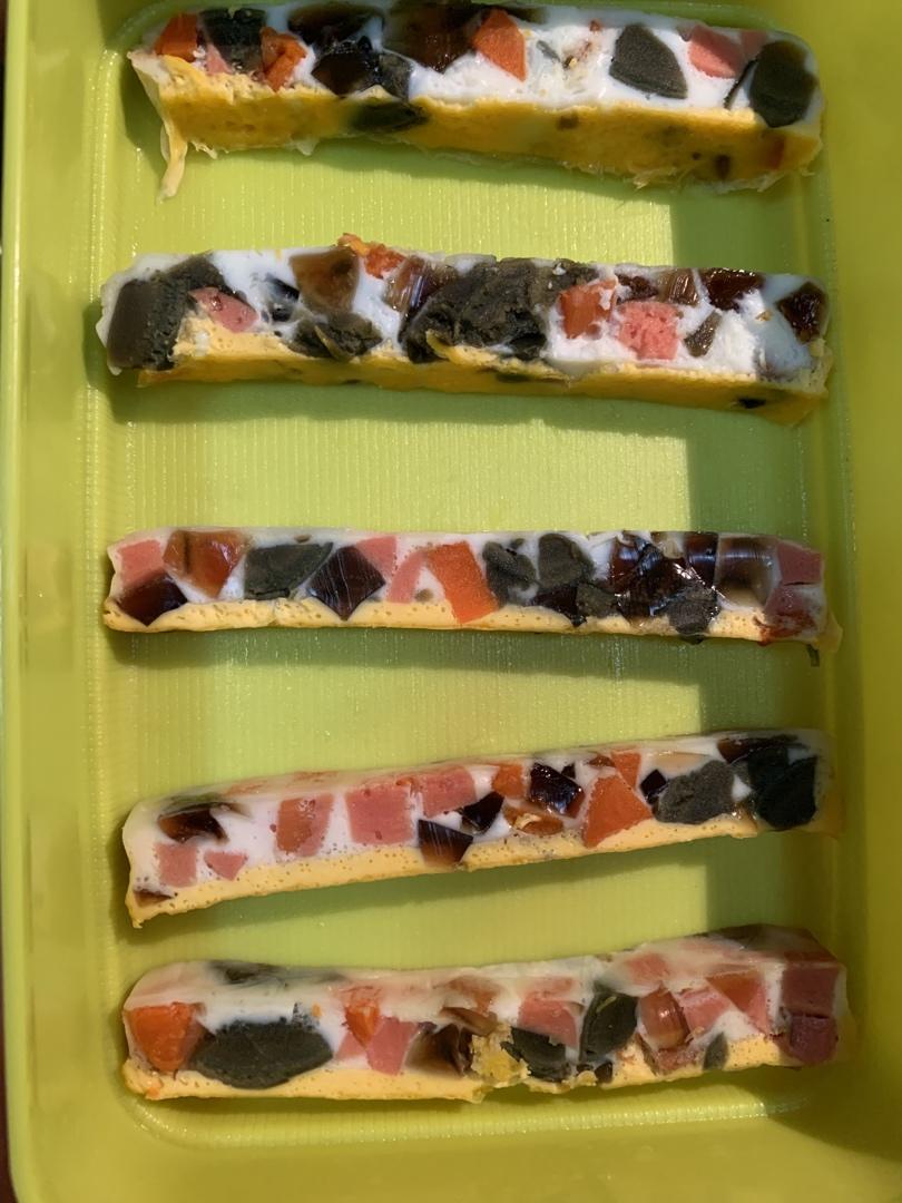 超简单的皮蛋火腿鸡蛋羹