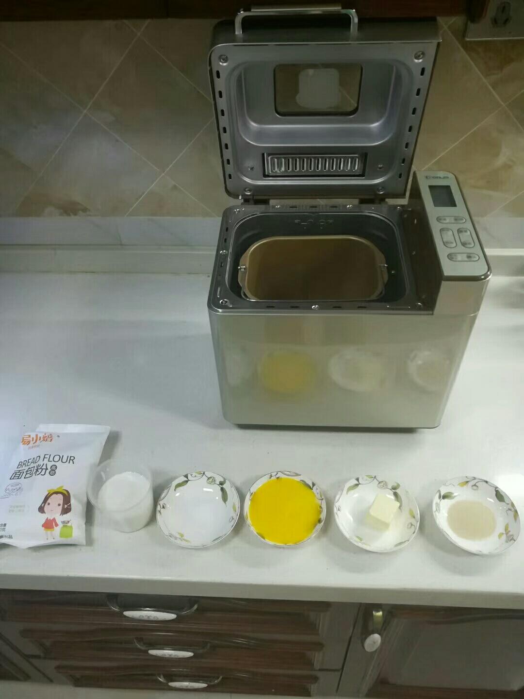 纯奶手撕吐司的做法 步骤1