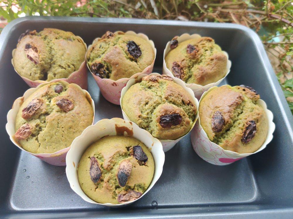 烘焙新手烤箱入门浓香抹茶蔓越莓麦芬纸杯蛋糕