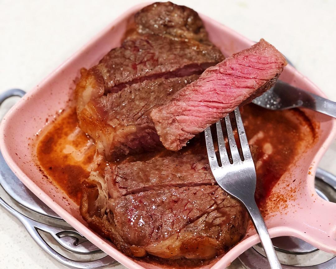 烤箱版烤牛排                          （不用洗灶台咯）的做法