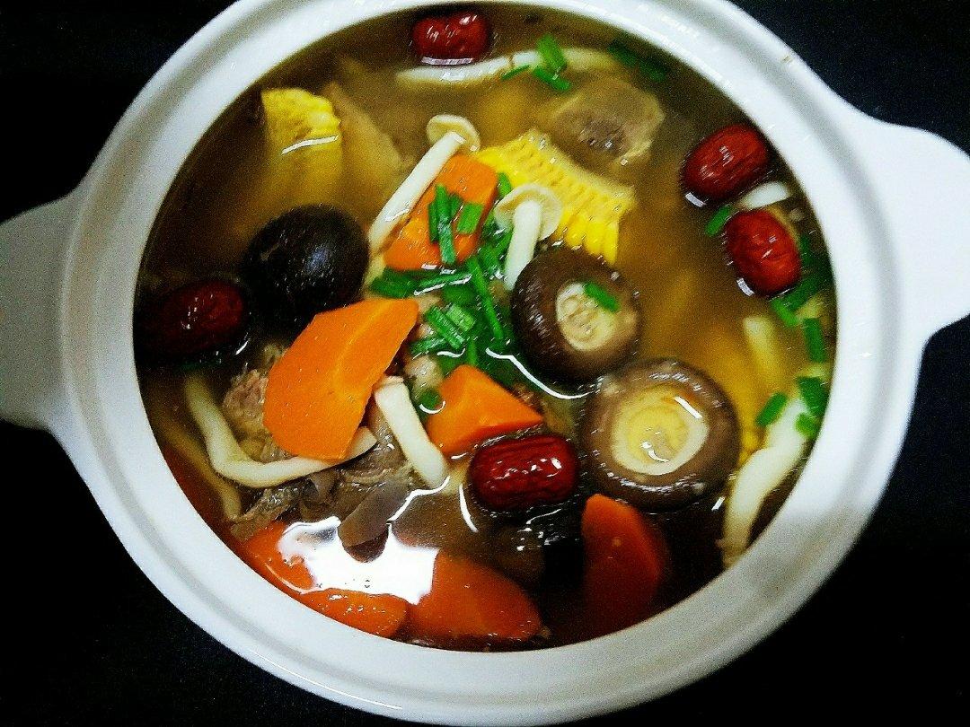 川味金汤肥牛锅