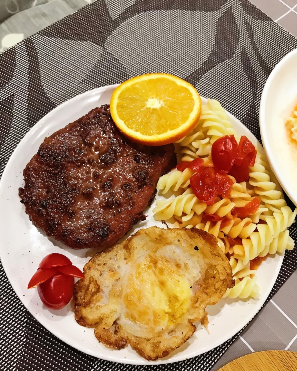 黑椒牛排