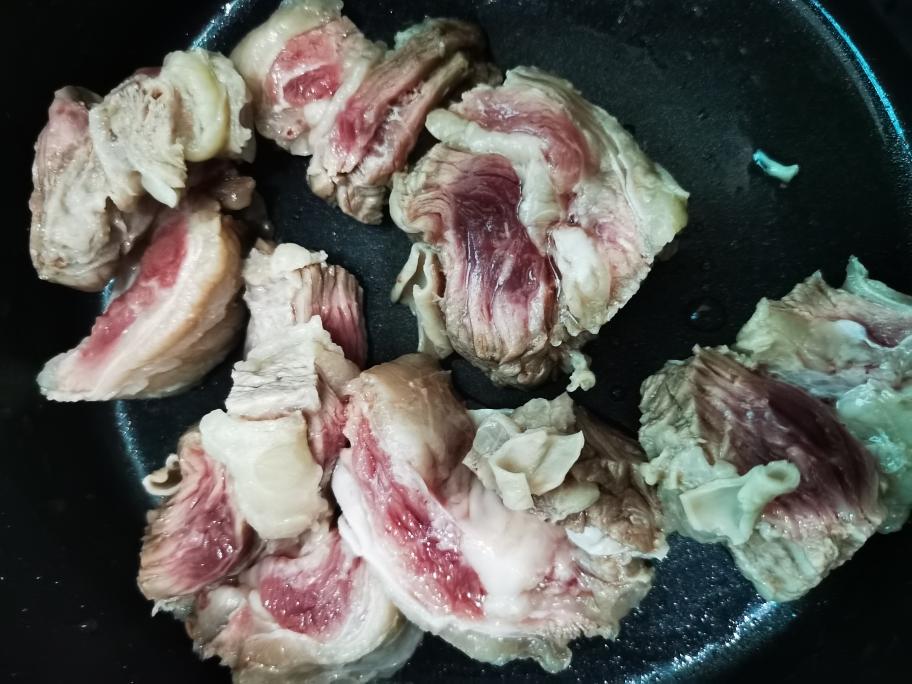 老坛酸菜牛肉面的做法 步骤7