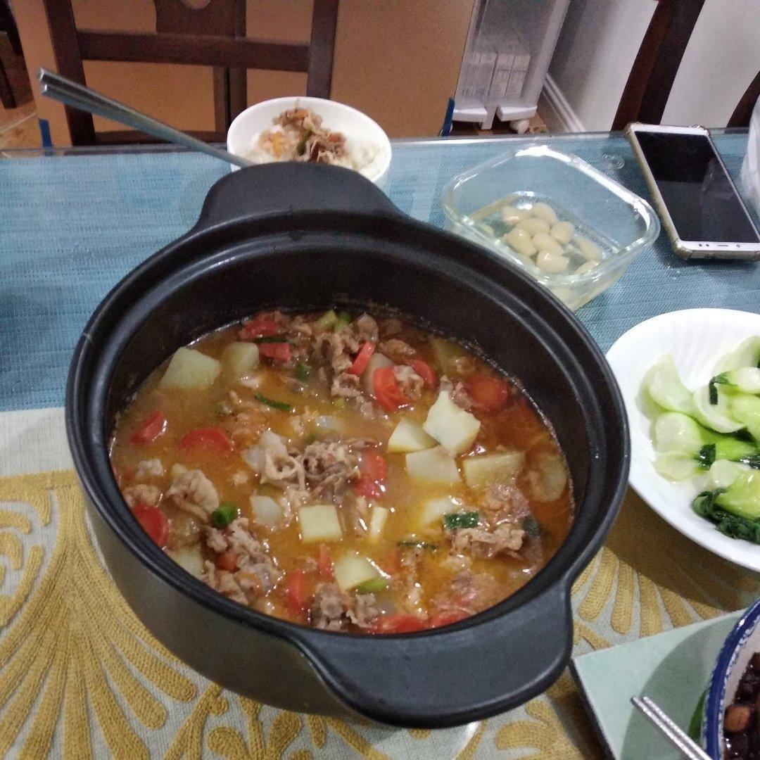 番茄土豆肥牛锅