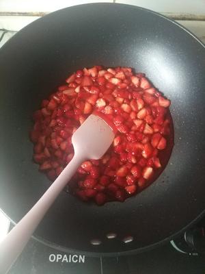 超简单草莓酱(附热量表)的做法 步骤3