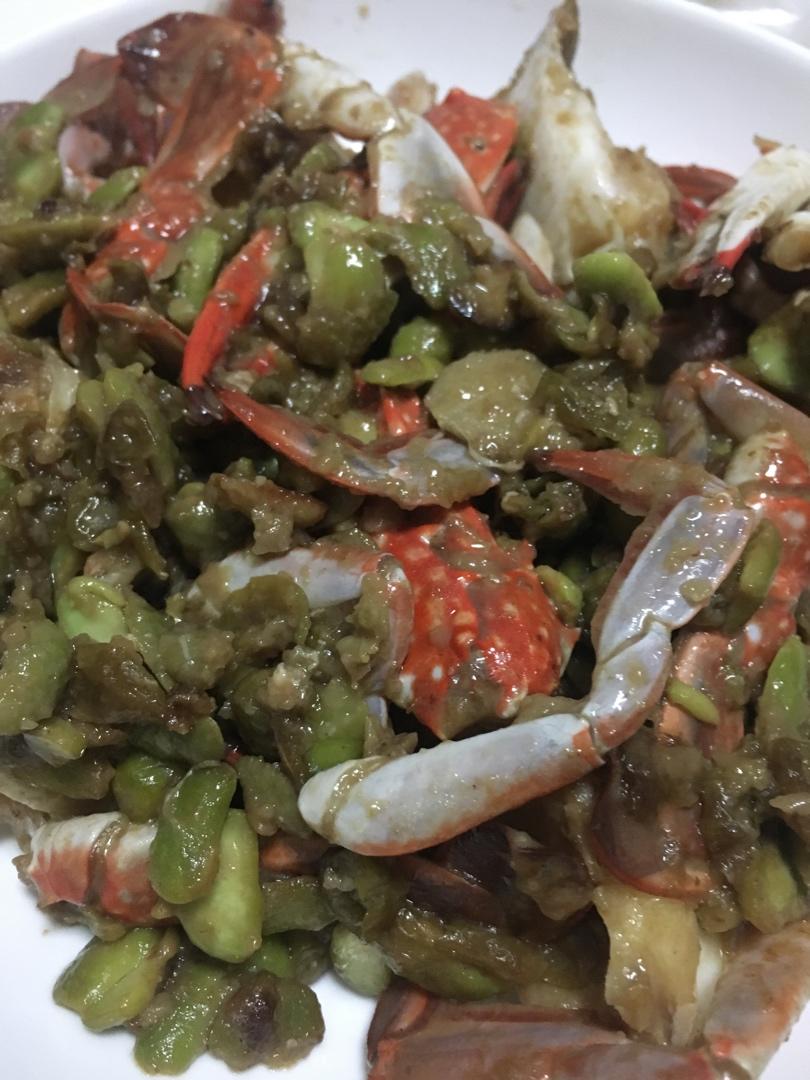 浓汁梭子蟹炒毛豆
