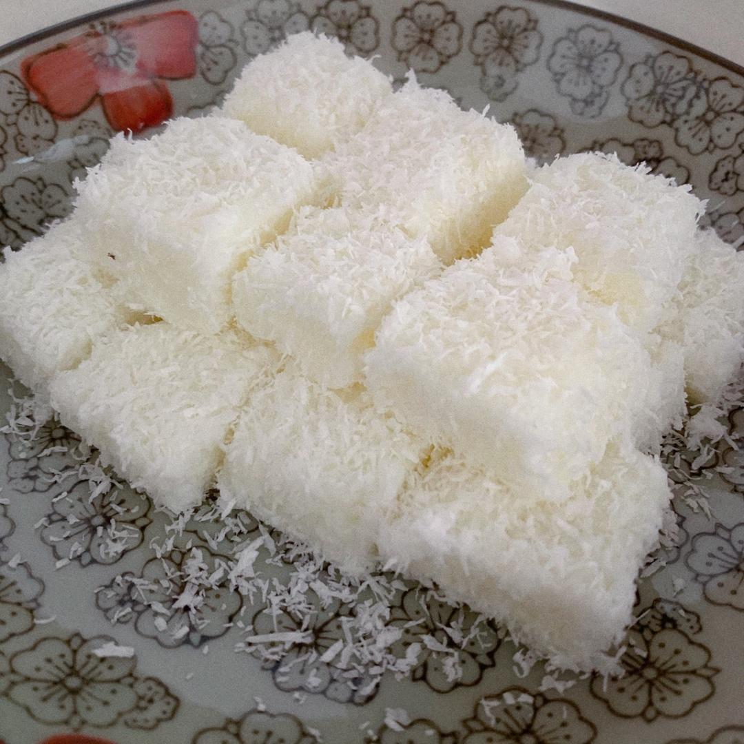 完胜85‘C的牛奶椰蓉小方