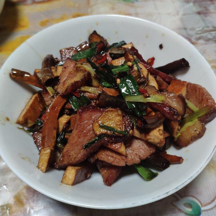 熏肉炒武冈柴火香干