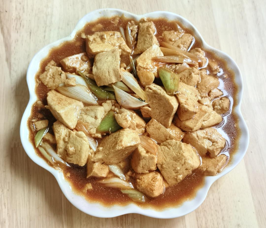 家常快手菜~葱烧豆腐