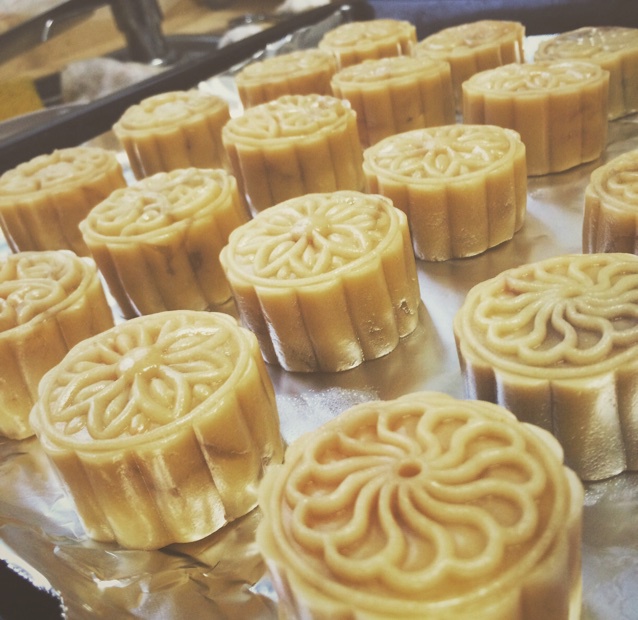 广式月饼——蛋黄莲蓉月饼