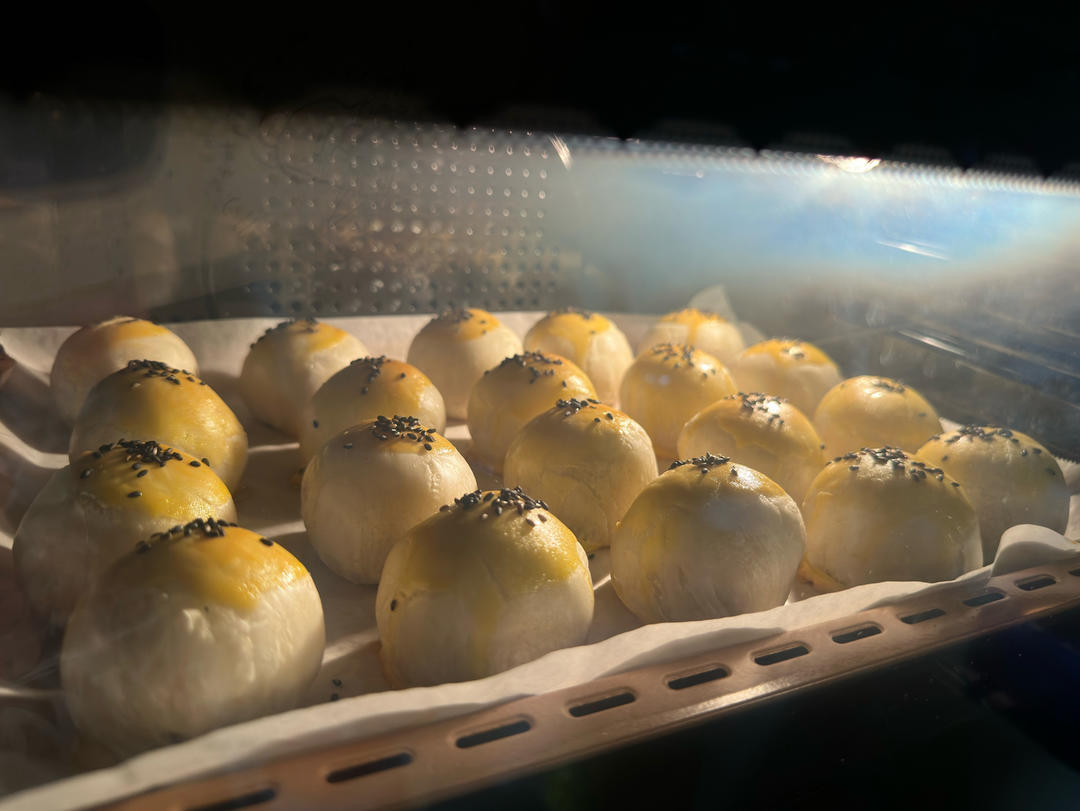 超简单 免揉 酥掉渣的蛋黄酥(超详细附全程视频)不破酥『万能酥皮』