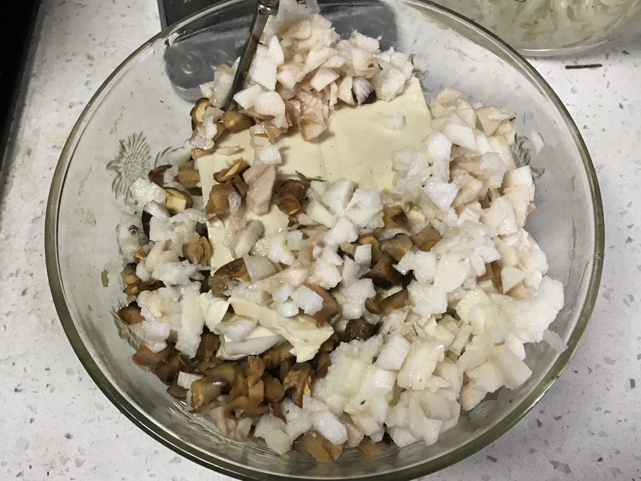 糯米豆腐丸子（低脂、无油、高蛋白，适合减脂妹子做正餐哦！）的做法 步骤4