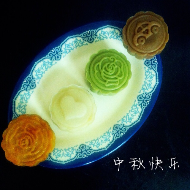 奶黄冰皮月饼
