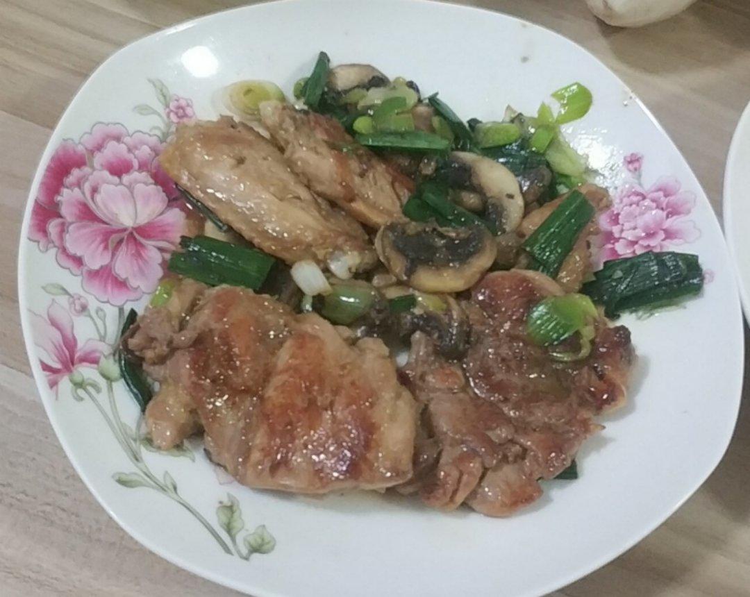 香煎鸡腿肉