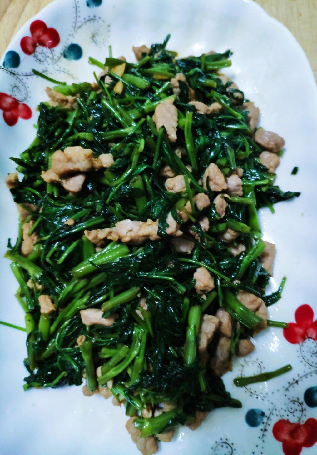 肉末空心菜