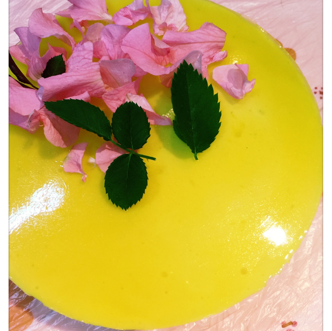 料超足的芒果慕斯蛋糕