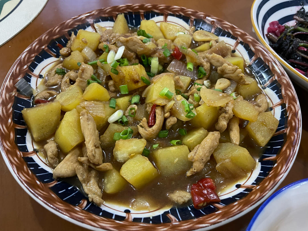 土豆洋葱炖鸡胸肉