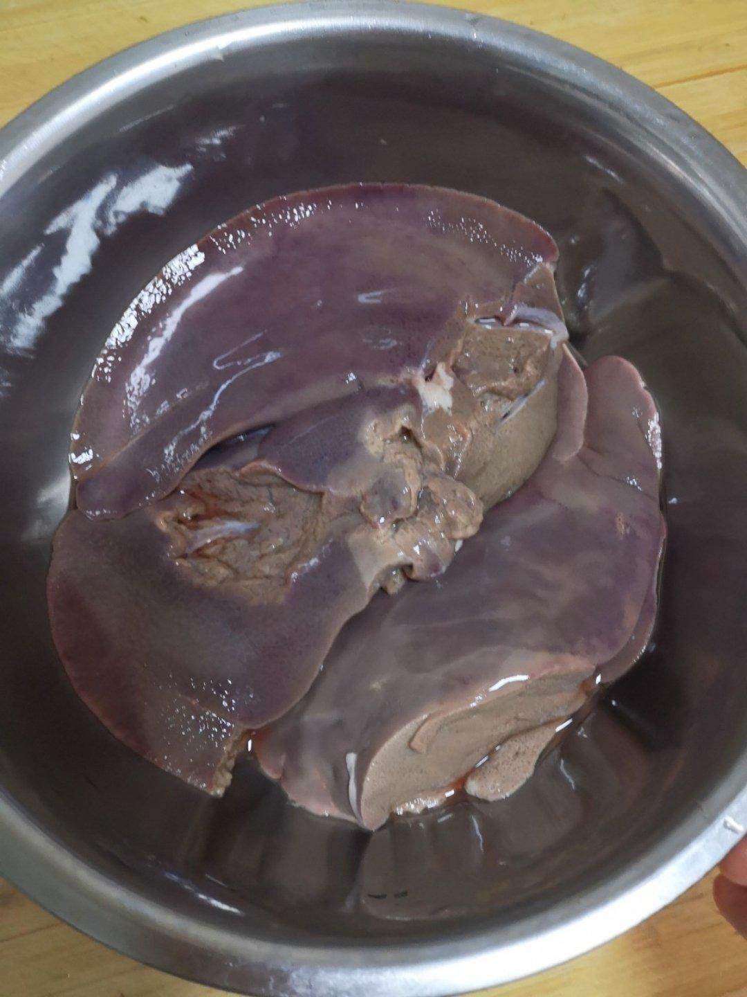 宝宝补铁辅食--猪肝粉