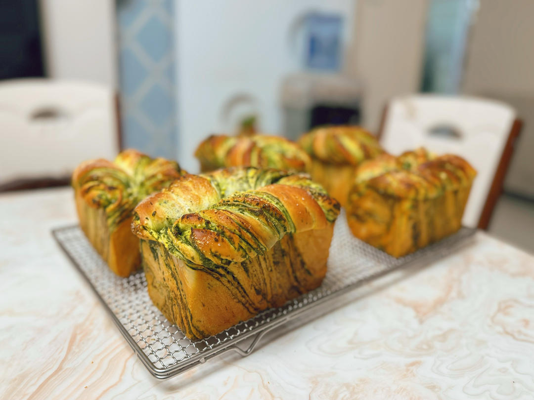 开心果醇奶手撕小吐司