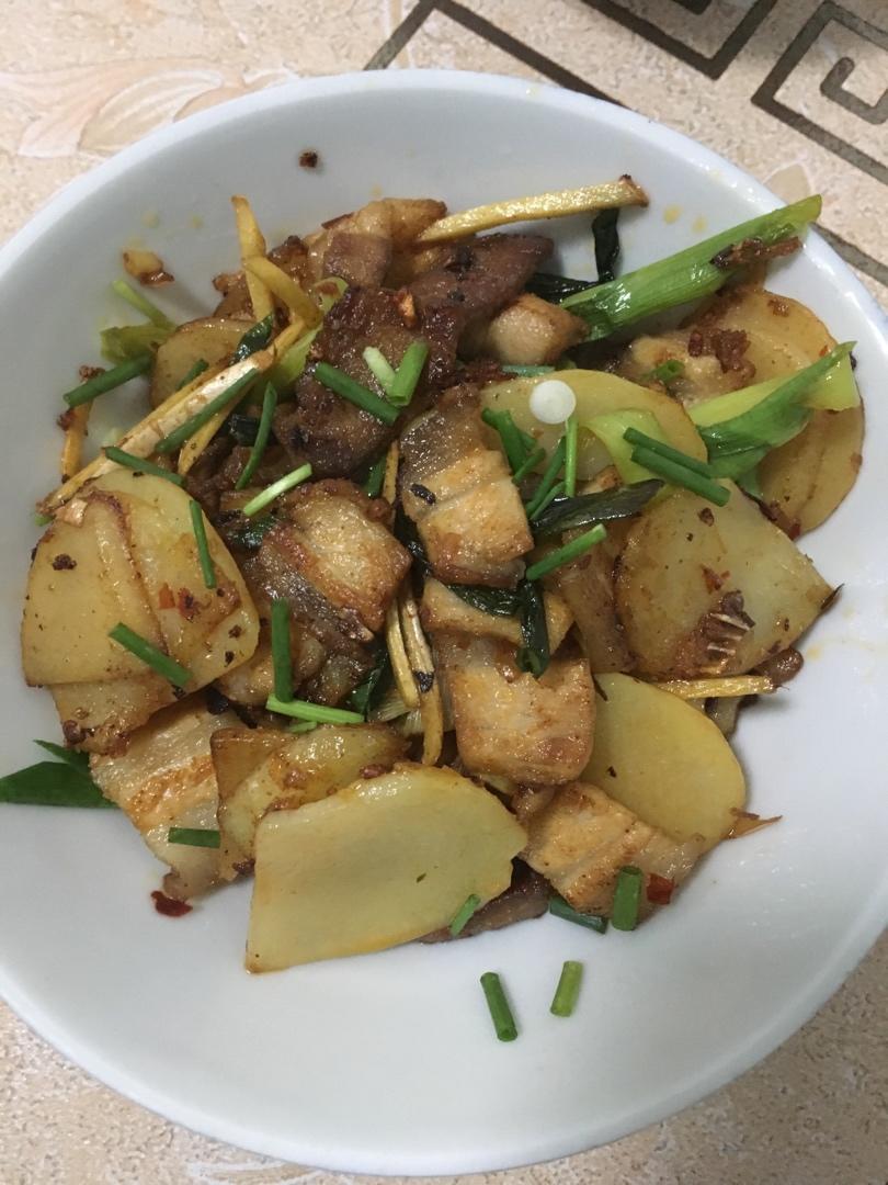 土豆回锅肉