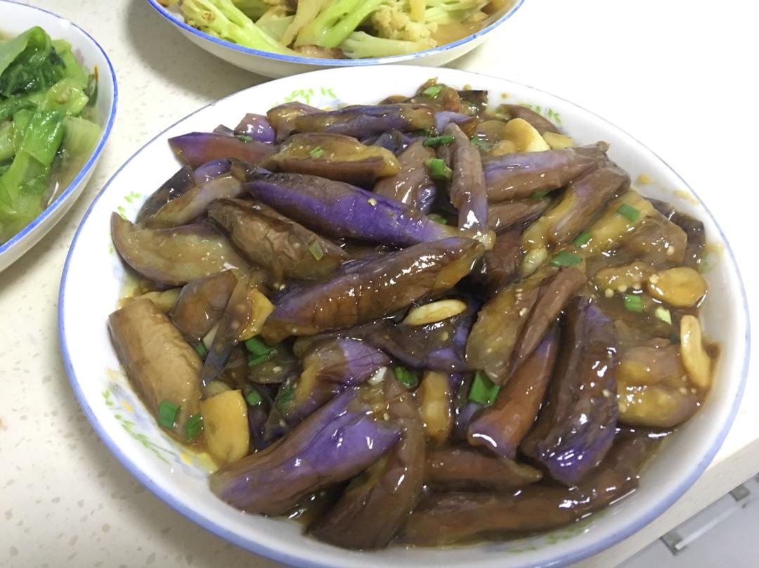 红烧茄子（教你炒茄子不变色的小妙招）