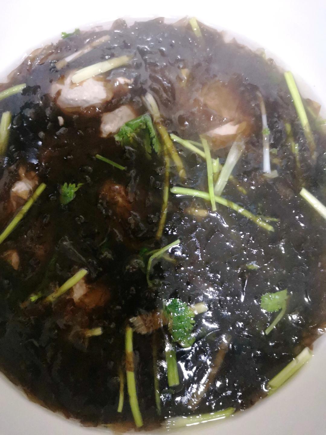 🔥这个季节一定要给孩子多喝这道紫菜肉丸汤，补铁又补钙❗️