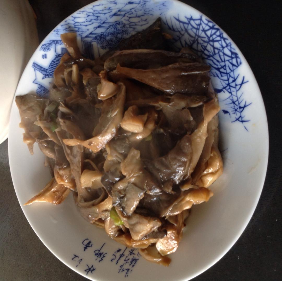 蚝油鲜蘑炒肉片