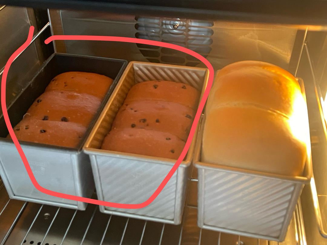 巨~巨好吃的巧克力奶油吐司