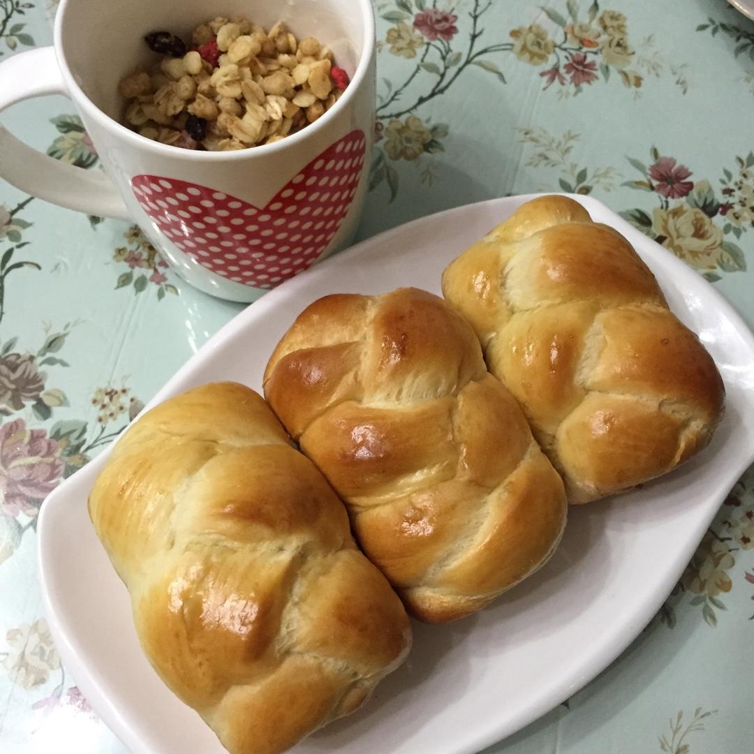 黄油面包卷