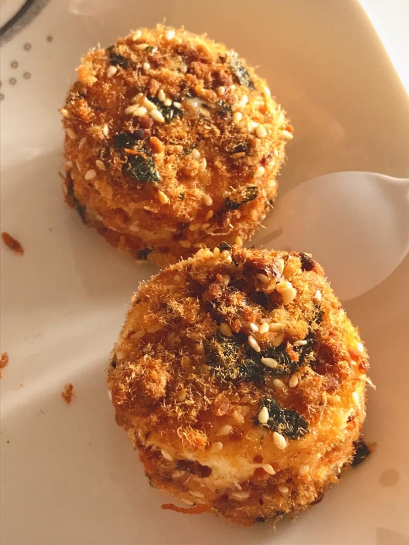 肉松小贝                 完胜鲍师傅