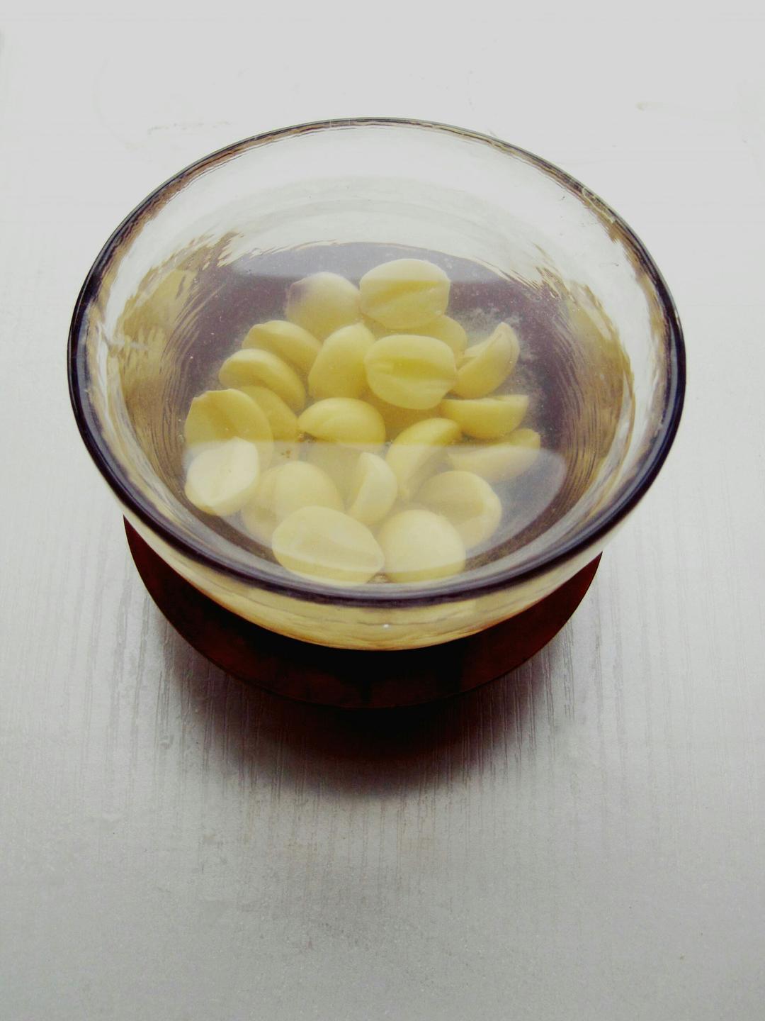 鲜莲子糖水