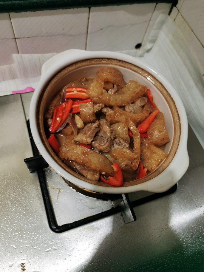 炸猪皮焖排骨