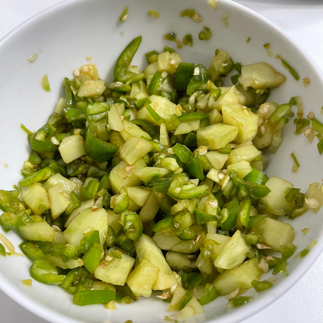 老虎菜（东北夏季下饭凉拌菜）