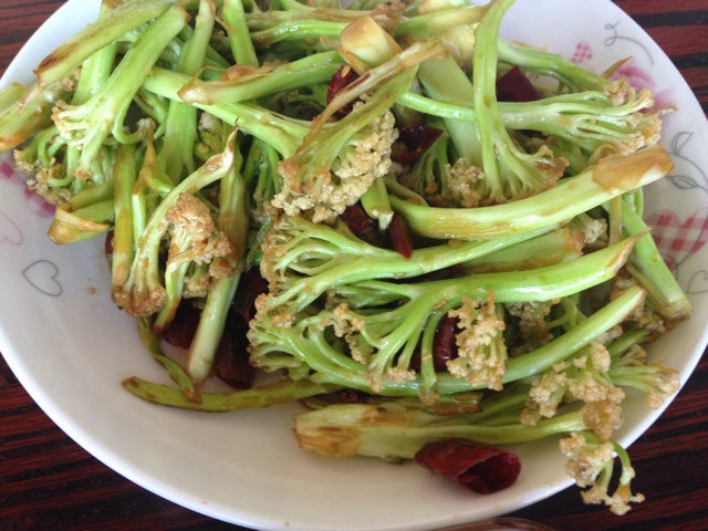 很“浪费”米饭的家常菜之一-------干锅菜花