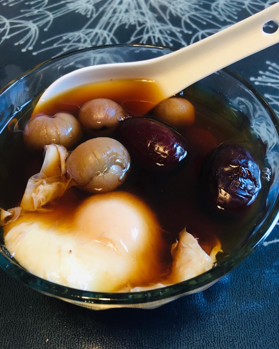 鸡蛋桂圆红枣汤  女生养生必备