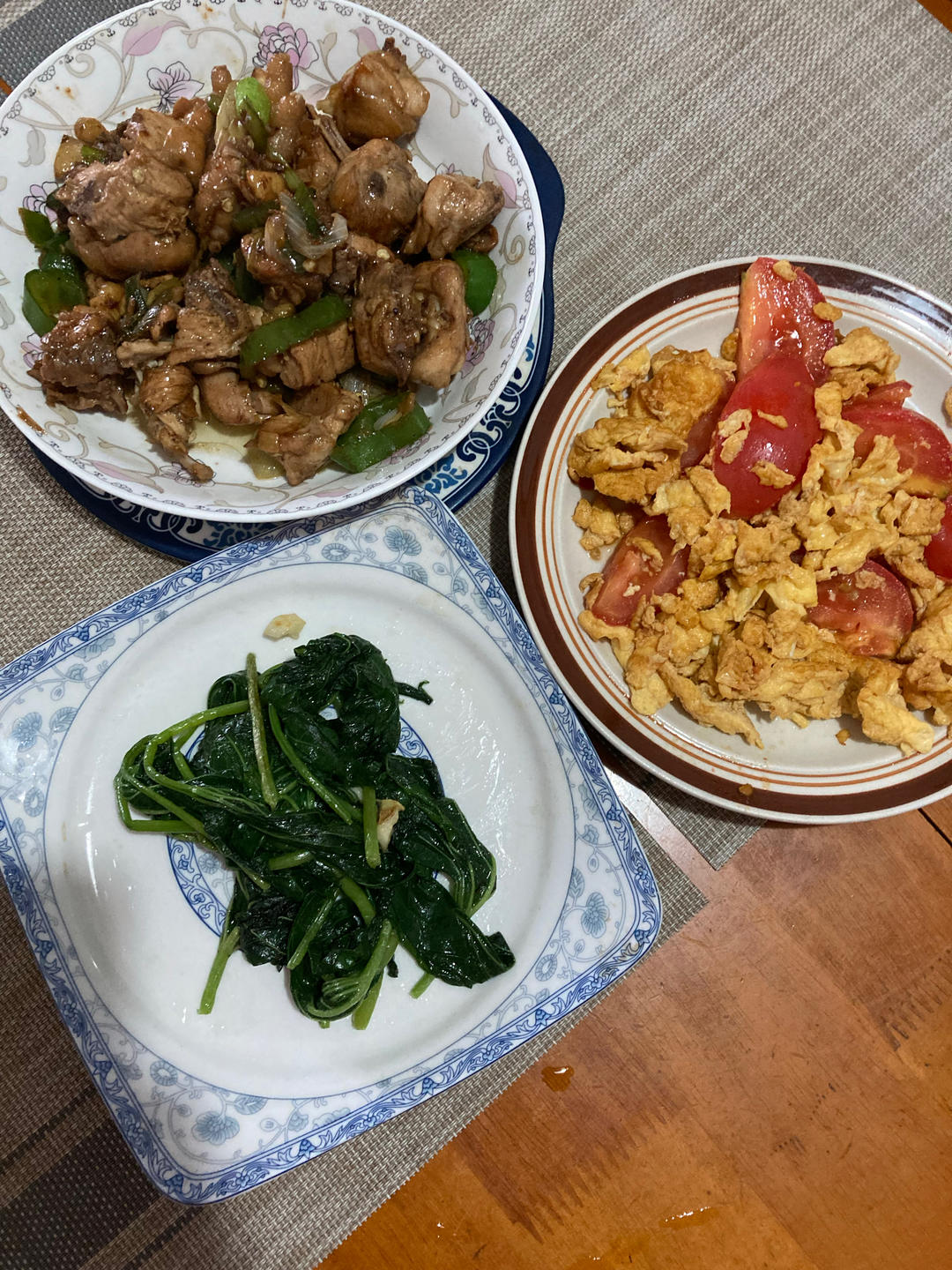 小炒三黄鸡