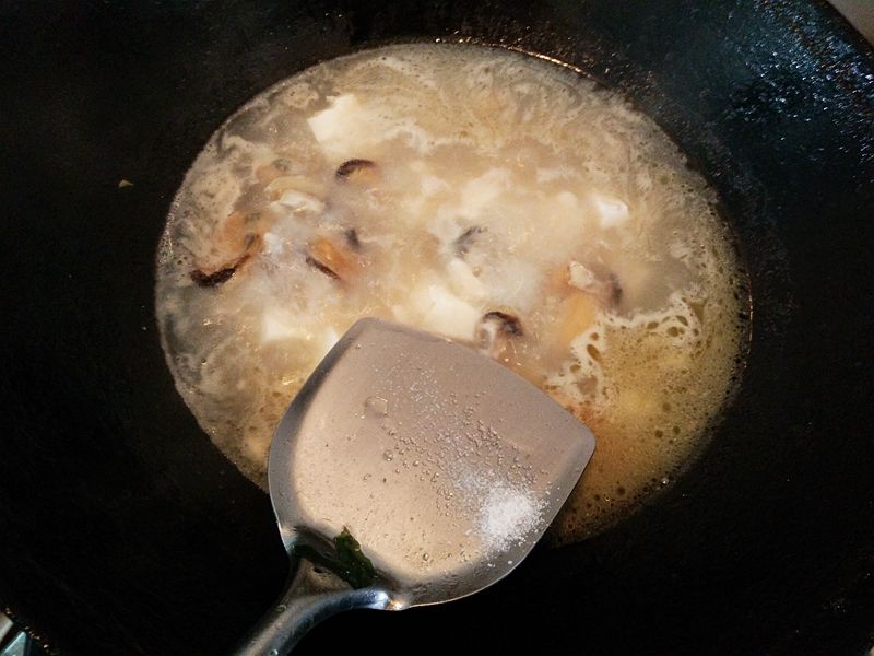 青口豆腐汤的做法 步骤8
